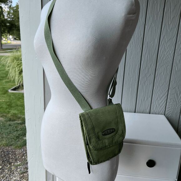 Keen Hybrid Transport Crossbody Bag Green Travel Utility VTG Outdoor - Picture 3 of 10